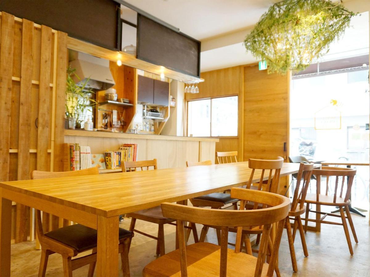 Beehive Hostel Osaka Ngoại thất bức ảnh