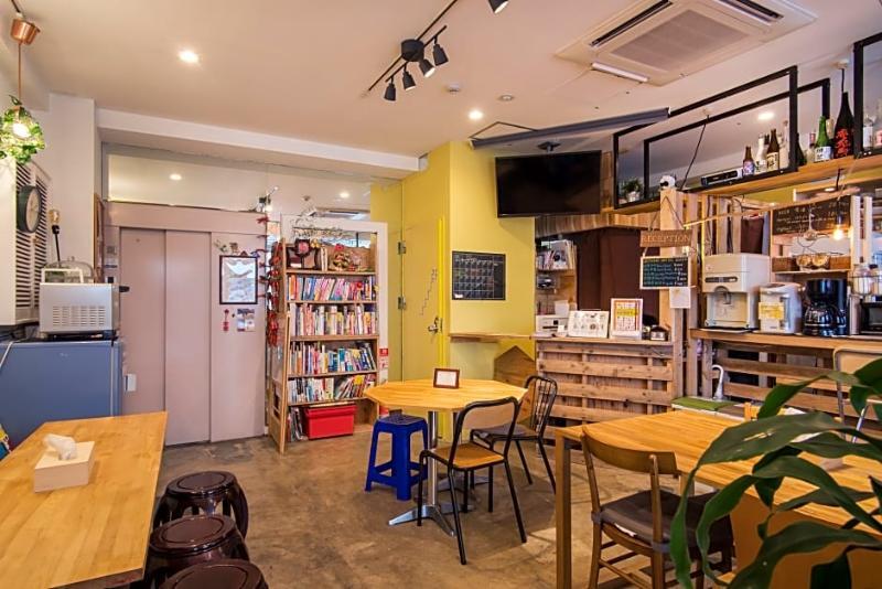 Beehive Hostel Osaka Ngoại thất bức ảnh