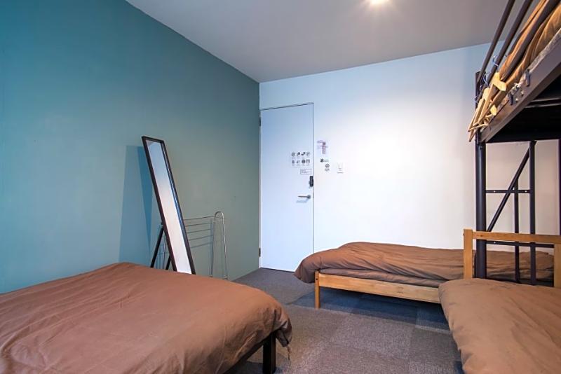 Beehive Hostel Osaka Ngoại thất bức ảnh